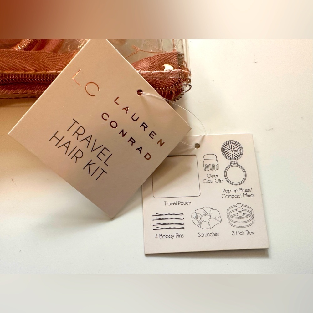 New Lauren Conrad- Looking Good- Travel Hair Kit - Picture 2 of 3